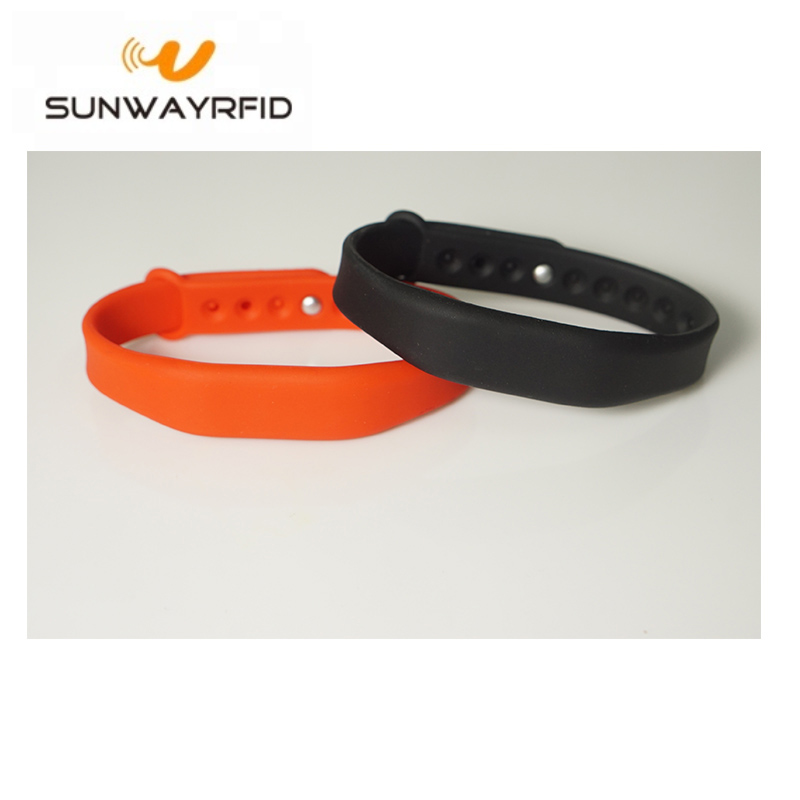 Custom Waterproof NFC Bracelet rfid Tag Silicone Wristband