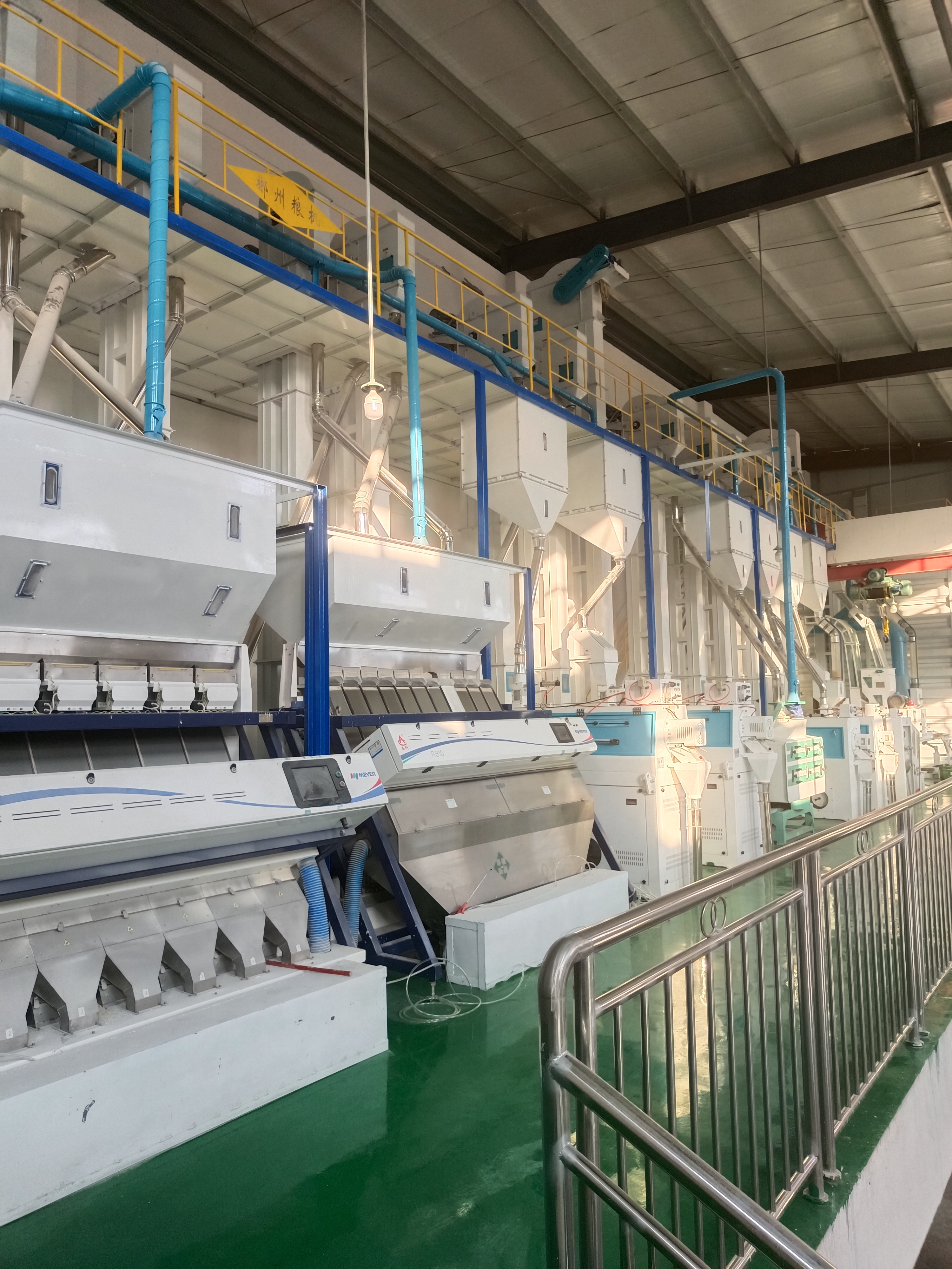 思南縣南江糧食購銷有限責任公司日產120噸大米生產線技術改造升級。