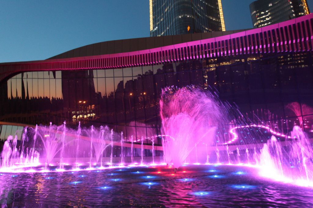 望京国际商务音乐喷泉-音乐喷泉/环保喷泉/VR互动喷泉
