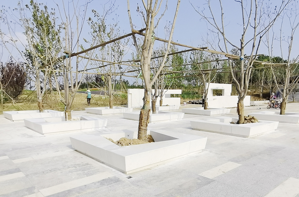 金湖公园项目——预制清水混凝土树池坐凳应用