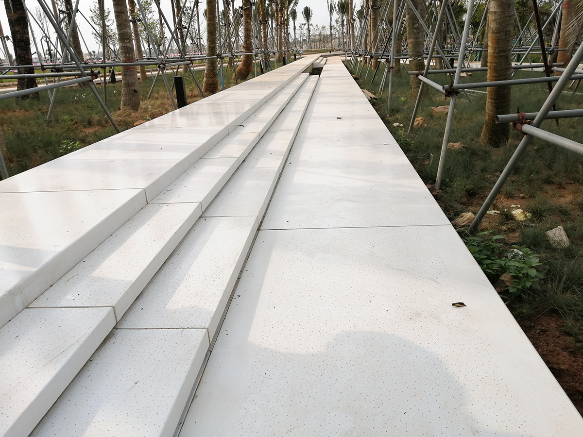 ?？诮瓥|新區濱海公園透光混凝土棧道板