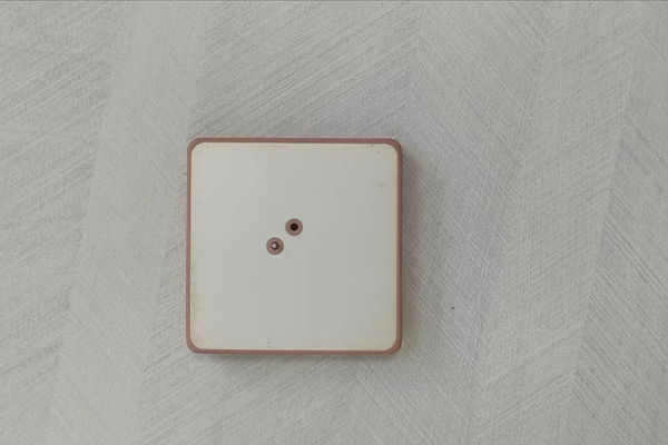 40双馈RFID陶瓷天线1