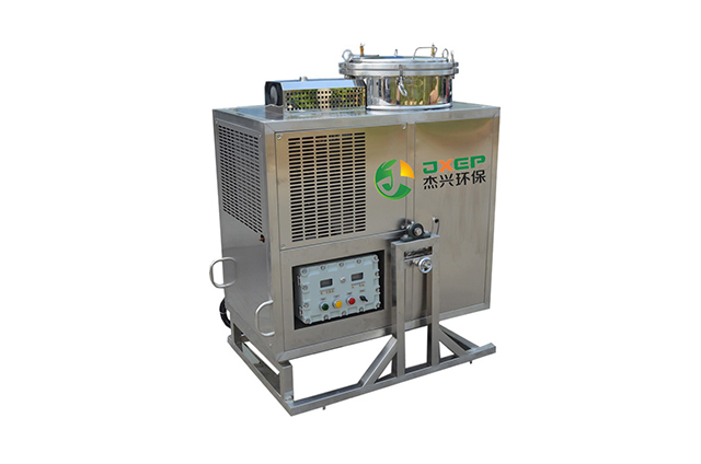 T-125 Solvent Recovery Machine