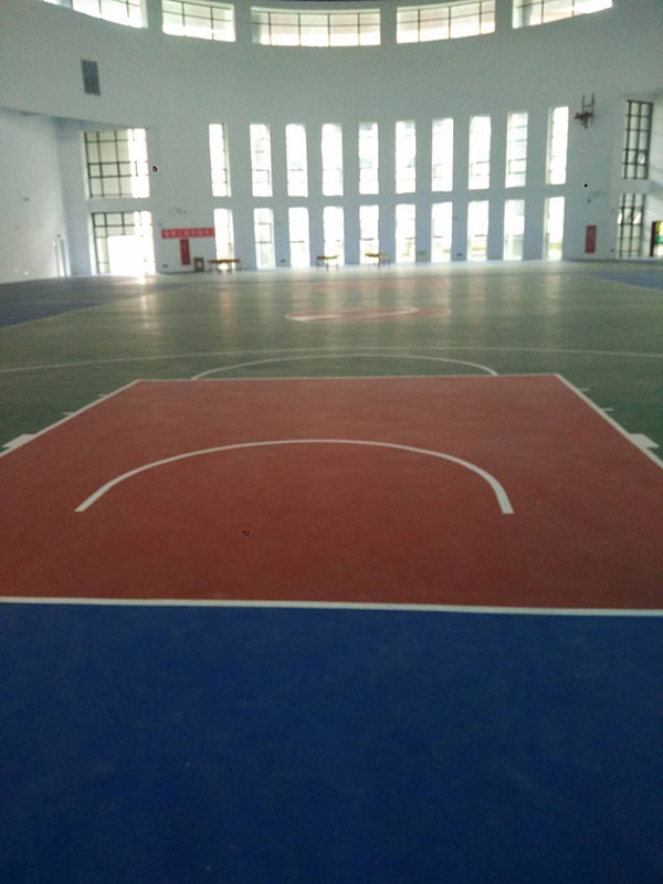 清镇职业学校室内篮球场